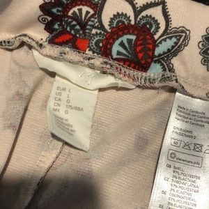 H&M Skirts - Brand New H&M Printed Skirt H&M Skirts - Brand New H&M Printed Skirt